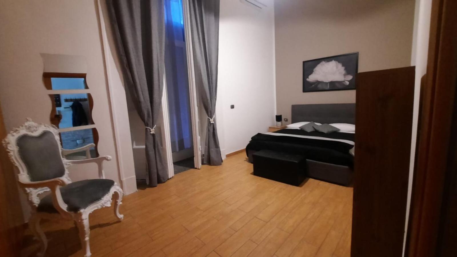 נאפולי White Home Quartieri Spagnoli מראה חיצוני תמונה